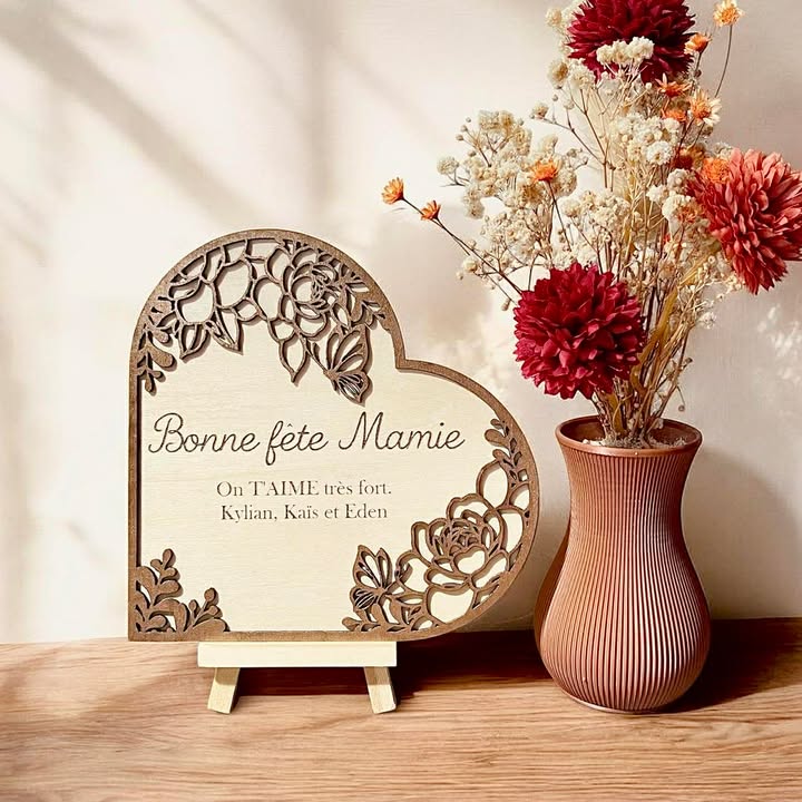 Cœur floral en bois personnalisable avec prénom ou message