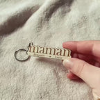 Porte-clé maman personnalisé en bois gravé avec prénoms